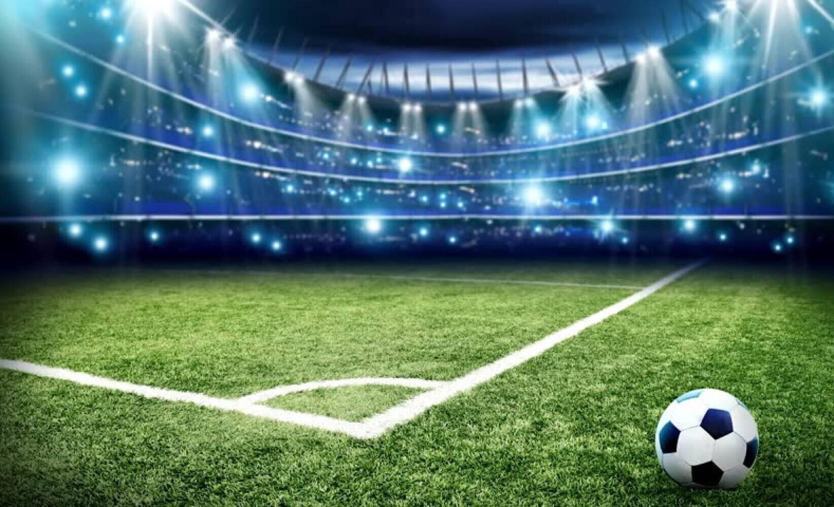 Аренда футбольного поля для команд и турниров